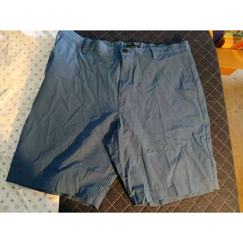 BANANA REPUBLIC Mens Blue  Comfort Flat Front Stretch Waist  Shorts Size 38 NEW